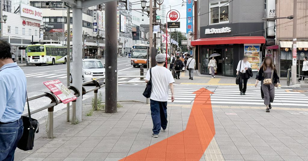 大宮駅東口　マクドナルドの前